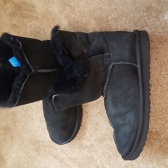 UGG Bailey Button Boots - Picture 14 of 16